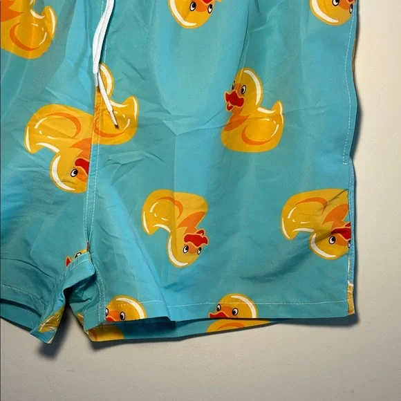 Duck Print Men’s Size XL Swim Shorts - Picture 2 of 4